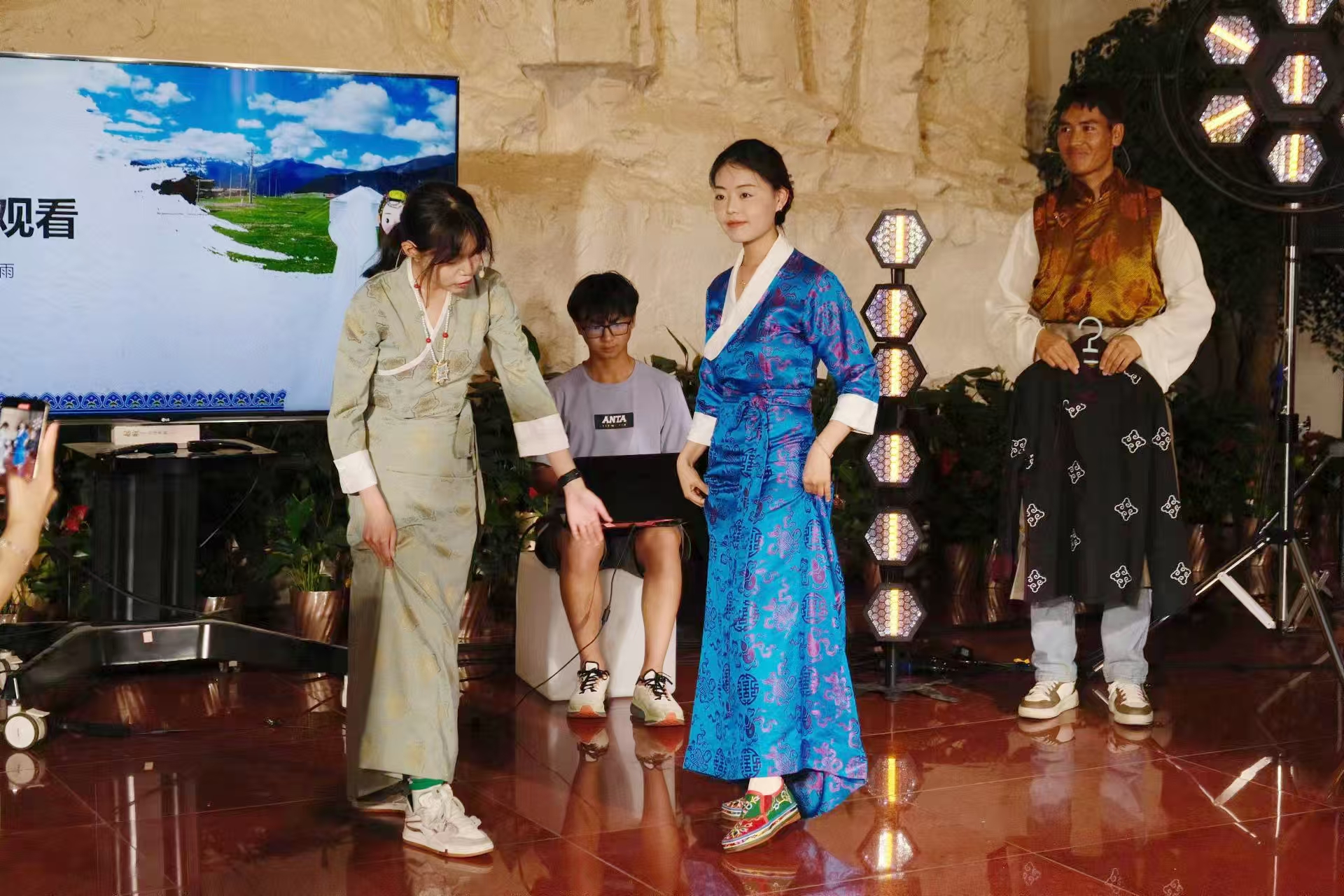 a31613a4a471aaaba1b640a9bd2c9bc8jpg